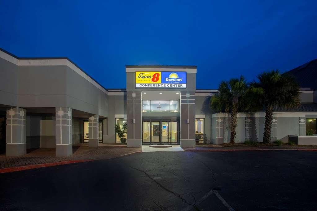 Super 8 By Wyndham Mobile I-65 Hotel Luaran gambar